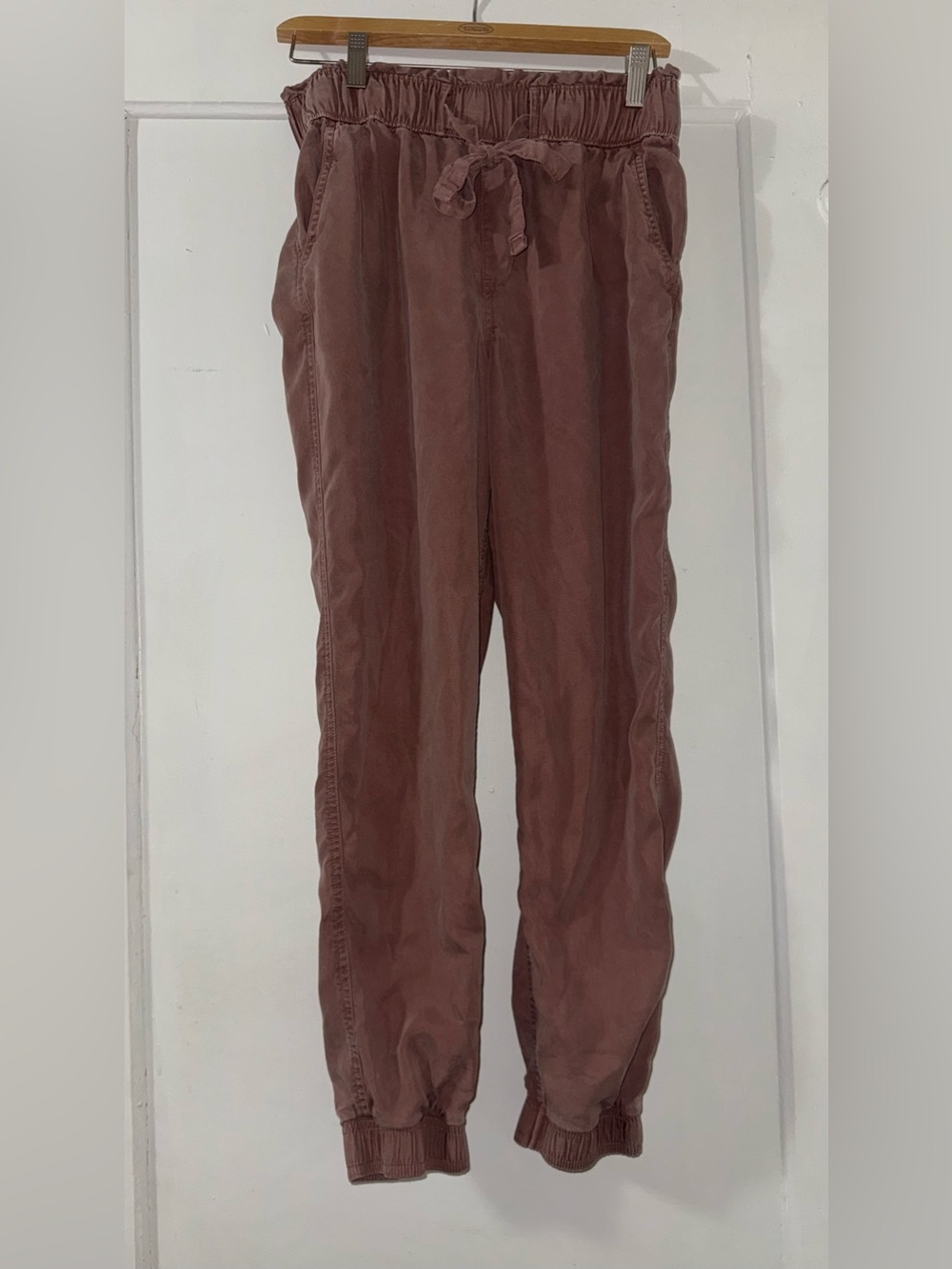 SO Women's Drawstring Joggers in Dusty Mauve